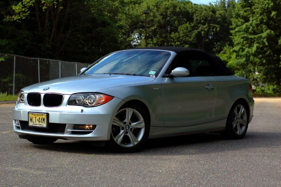  BMW 128i Convertible 2008 года  (фото 1 из 32)